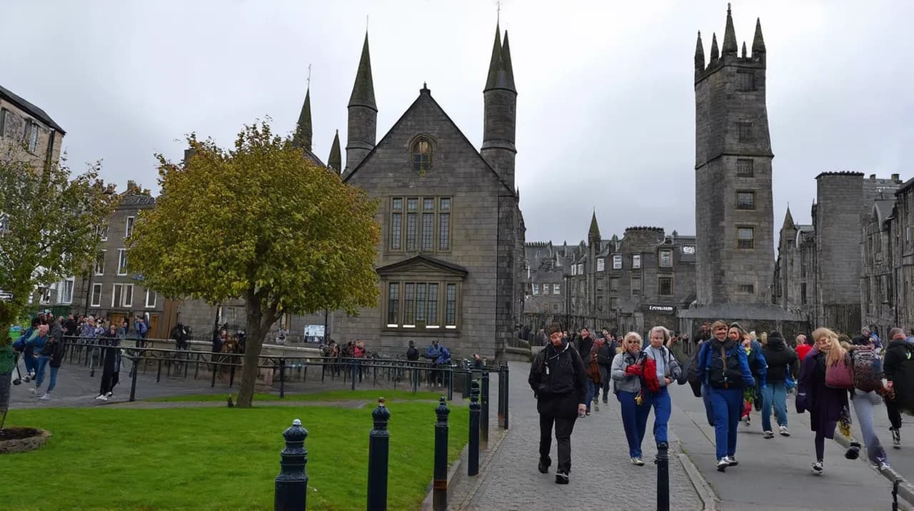 Best Free Walking Tours Inverness: Uncover the City