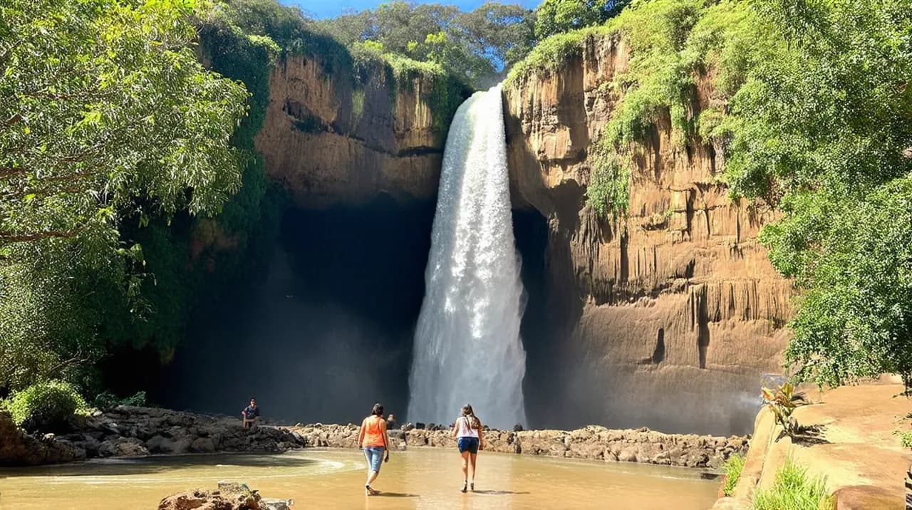 Best Free Walking Tours Puerto Iguazú: Explore the City