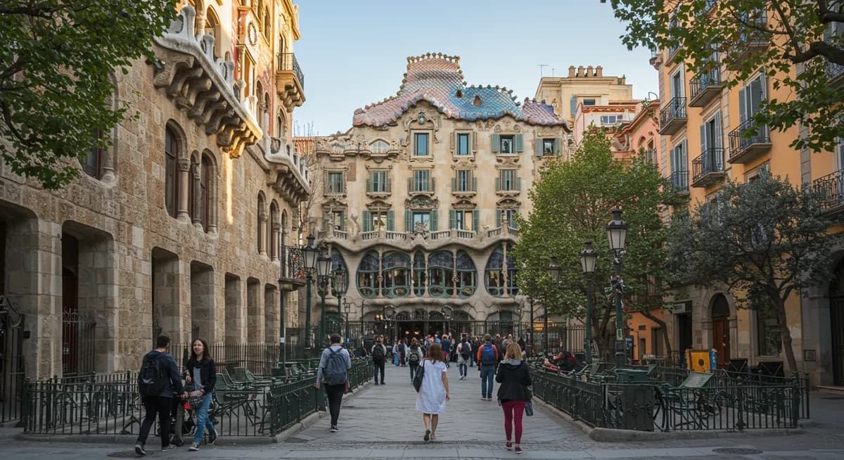 Free Gaudí Architecture Walking Tours Barcelona: Routes