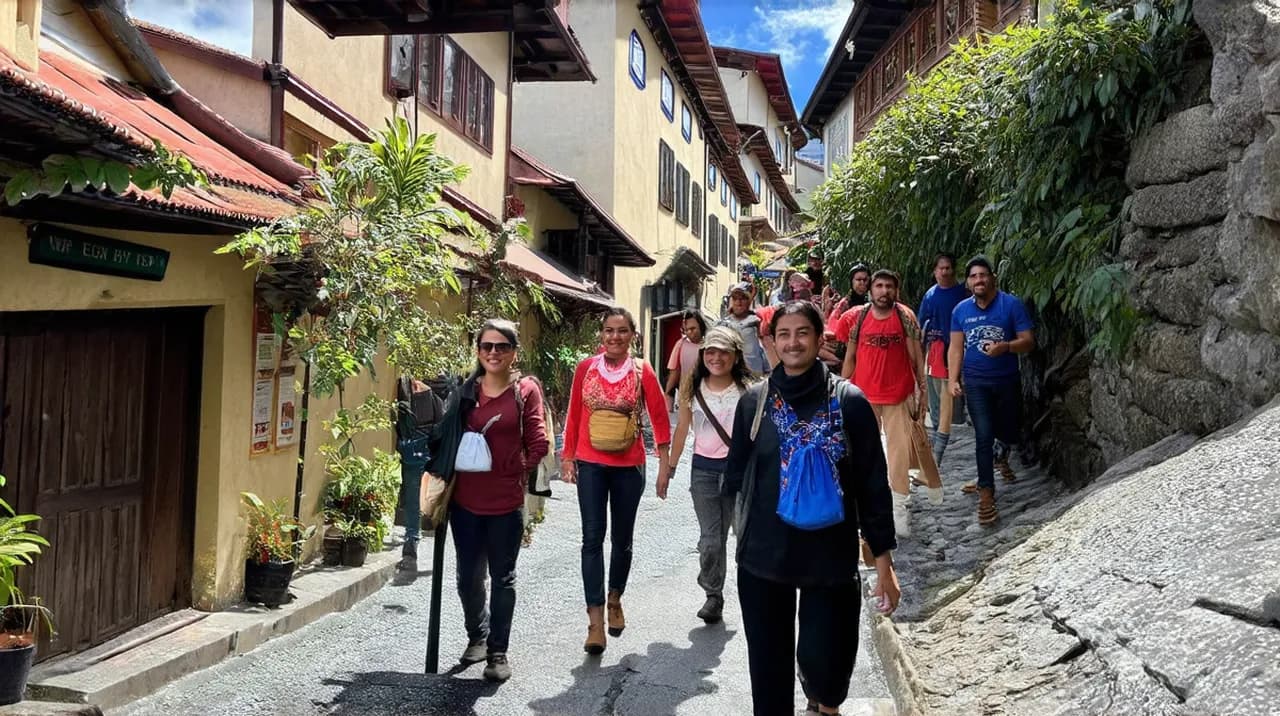 Free Historical Walking Tours Baños: Discover a Hidden Gem