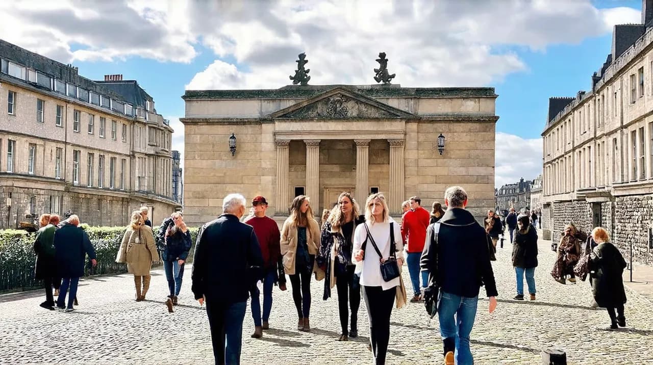 Free Historical Walking Tours Bath: Discover the Past