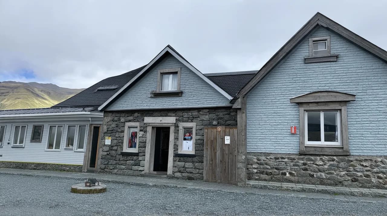 Free Historical Walking Tours Ísafjörður: Discover the Past