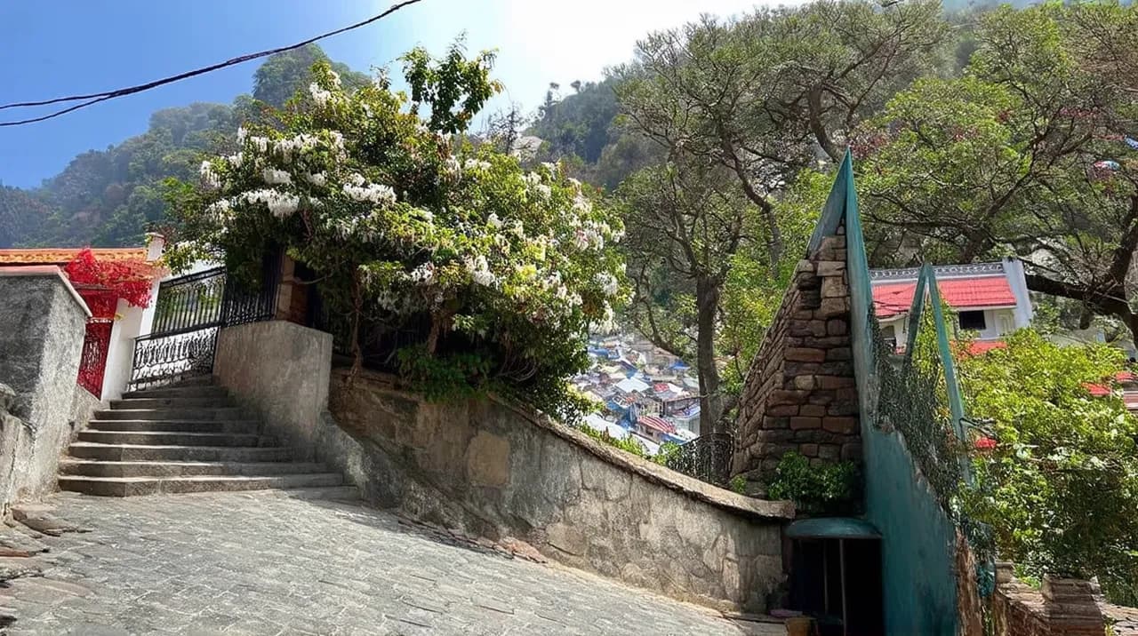 Free Historical Walking Tours Mussoorie: A Scenic Journey