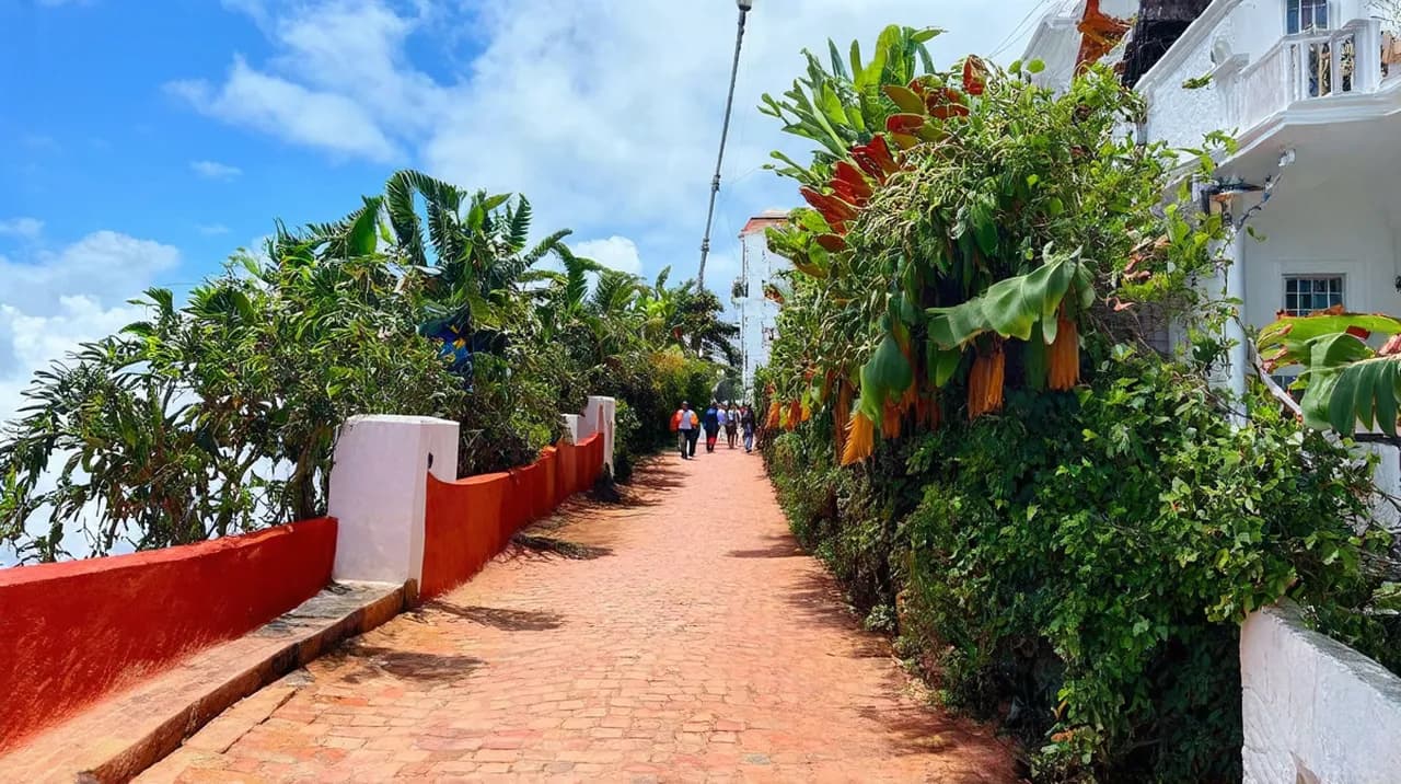 Free Walking Tour Itinerary Cape Coast: Discover History