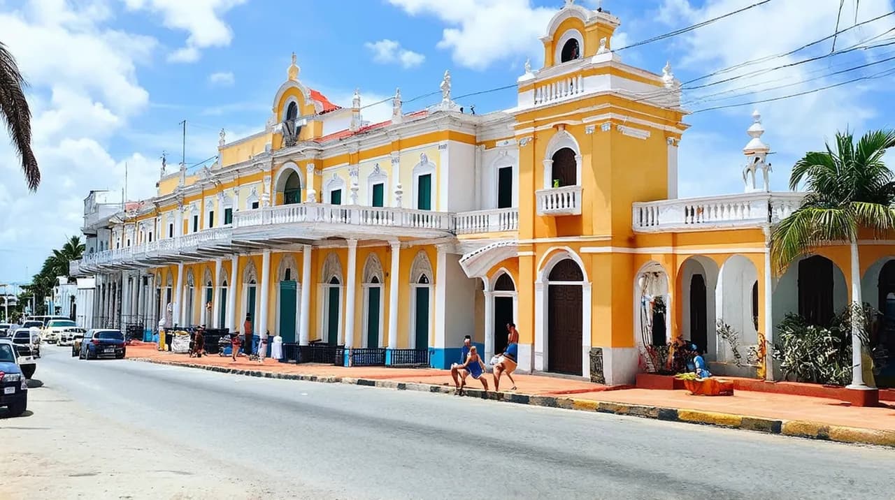 Free Walking Tour Itinerary Cienfuegos: Explore on Foot