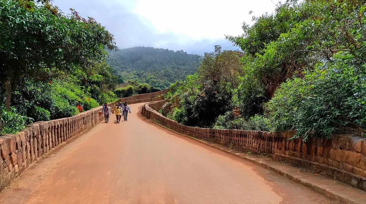 Free Walking Tour Itinerary Ooty: Discover the Hill Station