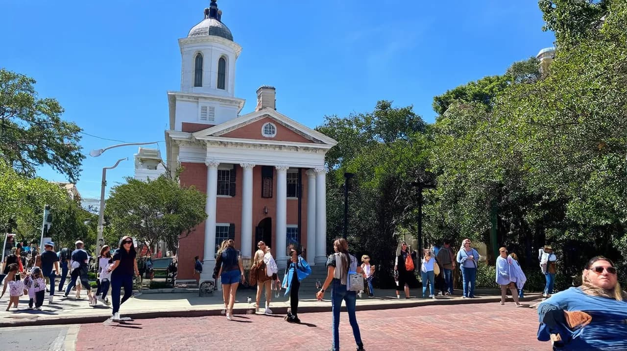 Free Walking Tour Itinerary Savannah: Explore Historic Sites