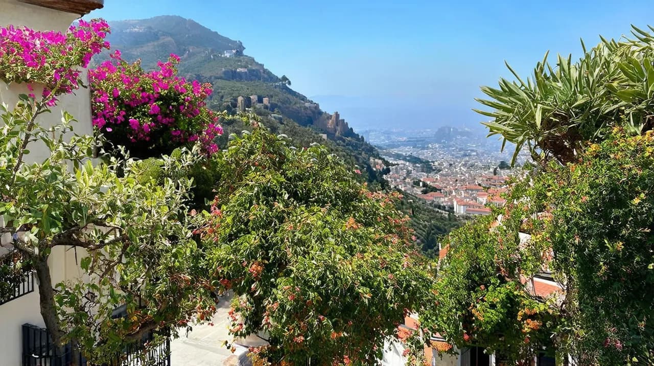 Free Walking Tours Ravello: Discover the Amalfi Gem