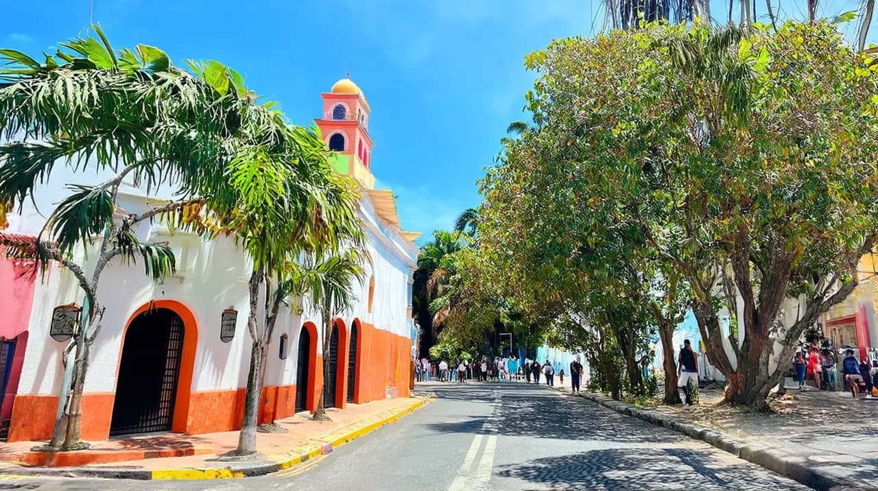 Free Walking Tours San Salvador: Discover the City