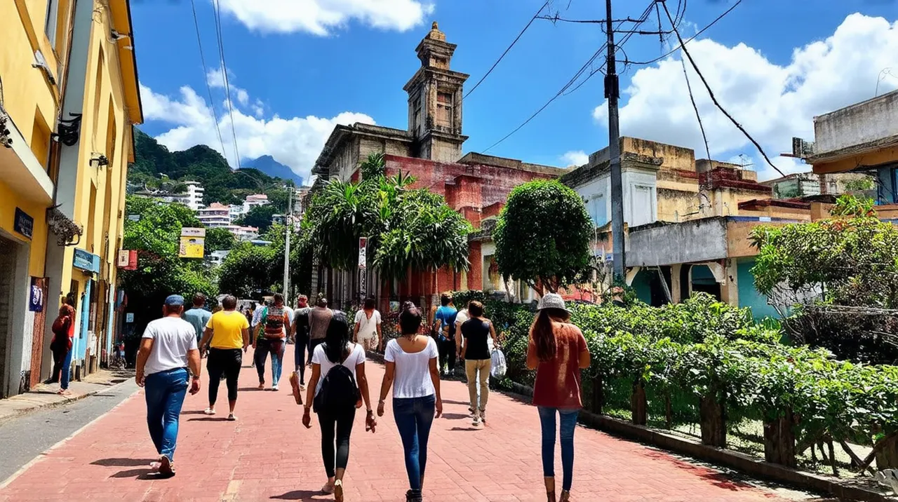 Free Historical Walking Tours Medellín: Discover the City