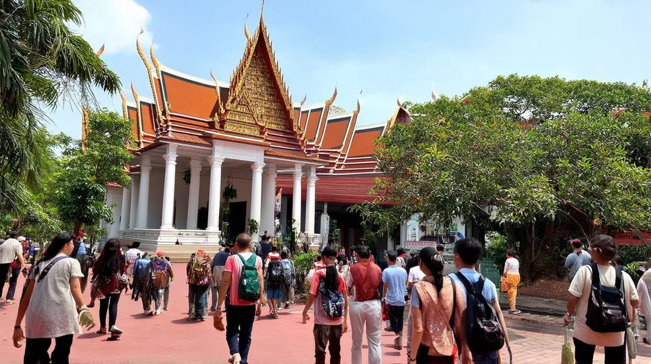 Free Historical Walking Tours Phnom Penh: Discover the Past