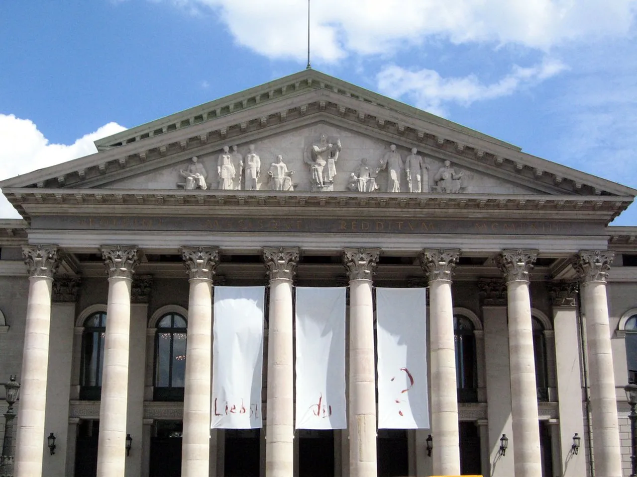 2. Explore the Historic Frauenkirche