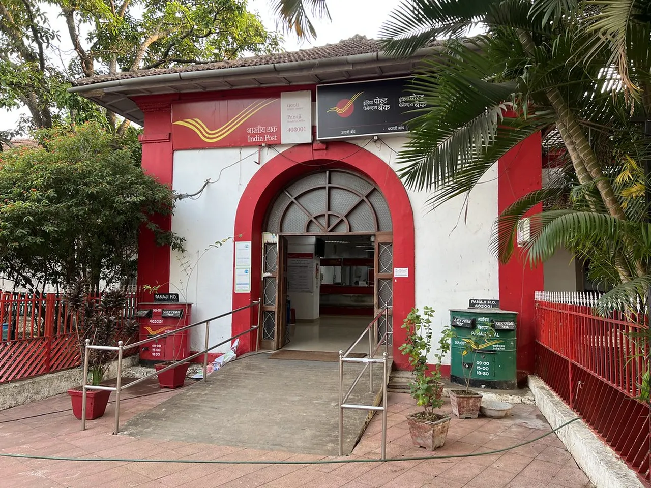 4. Walk Along the Mandovi River Promenade