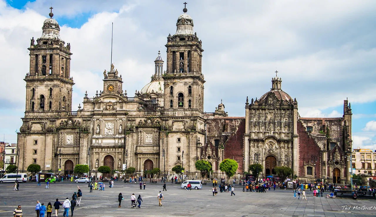 1. Start at Zihuatanejo’s Historic Plaza